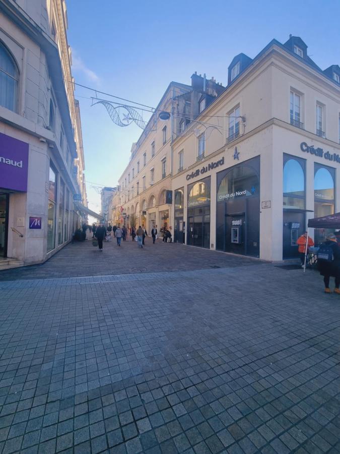 Sweet Nina Jazz Appartement Pour 5 Voyageurs, Situe A La Place De La Republique, Avec Parking Et Lit Queen Size Le Mans Bagian luar foto