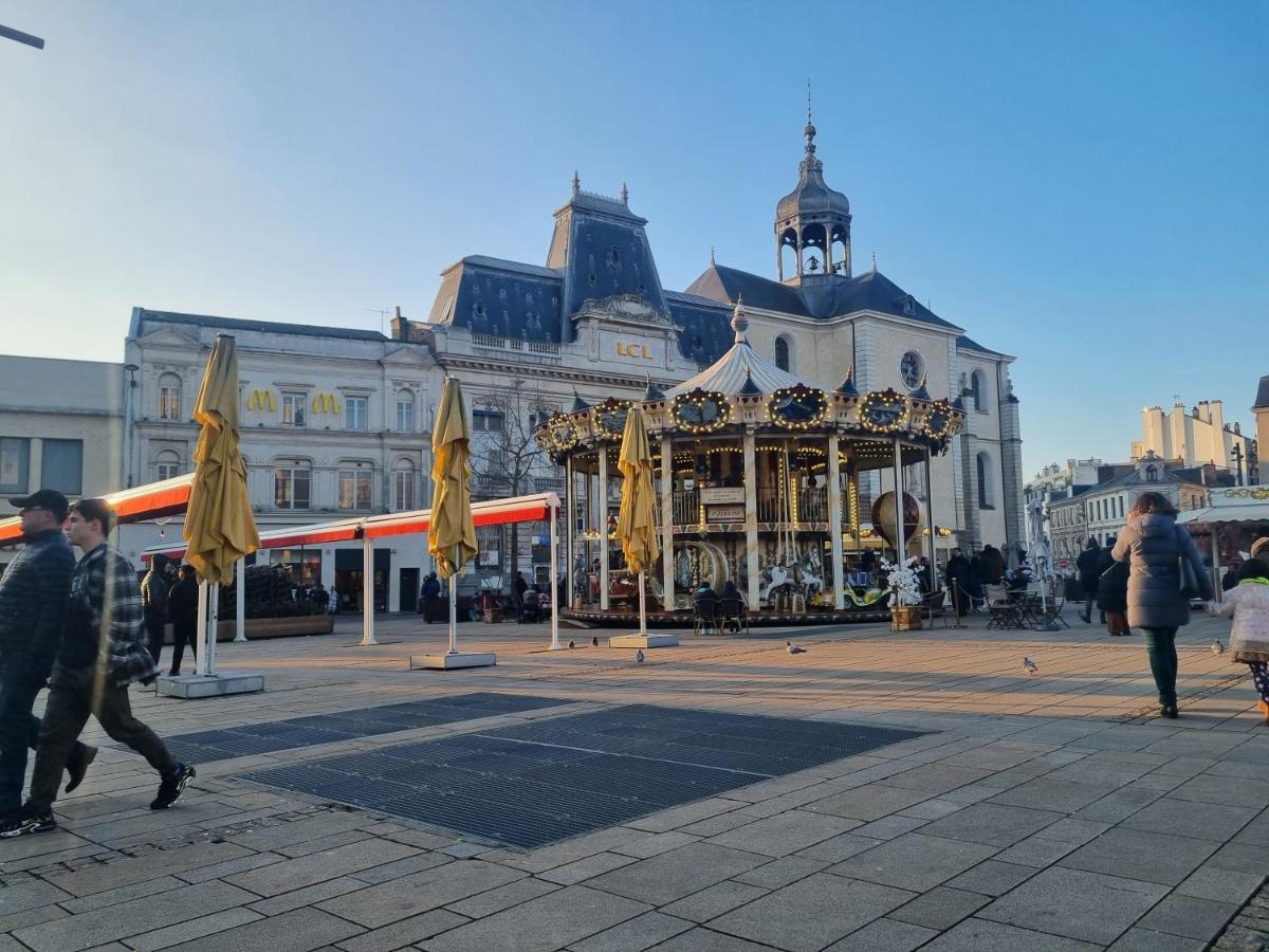Sweet Nina Jazz Appartement Pour 5 Voyageurs, Situe A La Place De La Republique, Avec Parking Et Lit Queen Size Le Mans Bagian luar foto